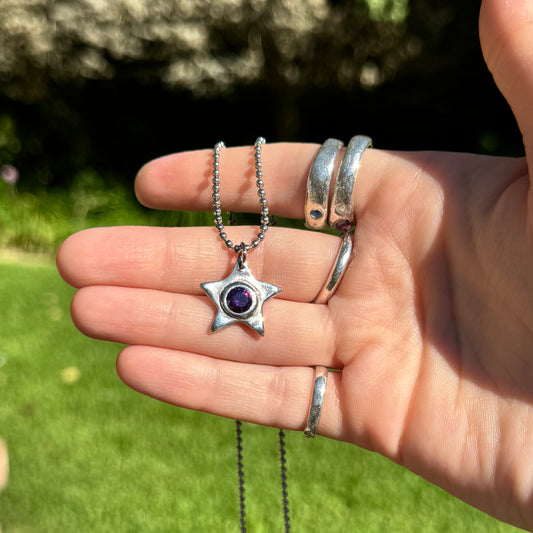 (i’m a) star necklace - amethyst