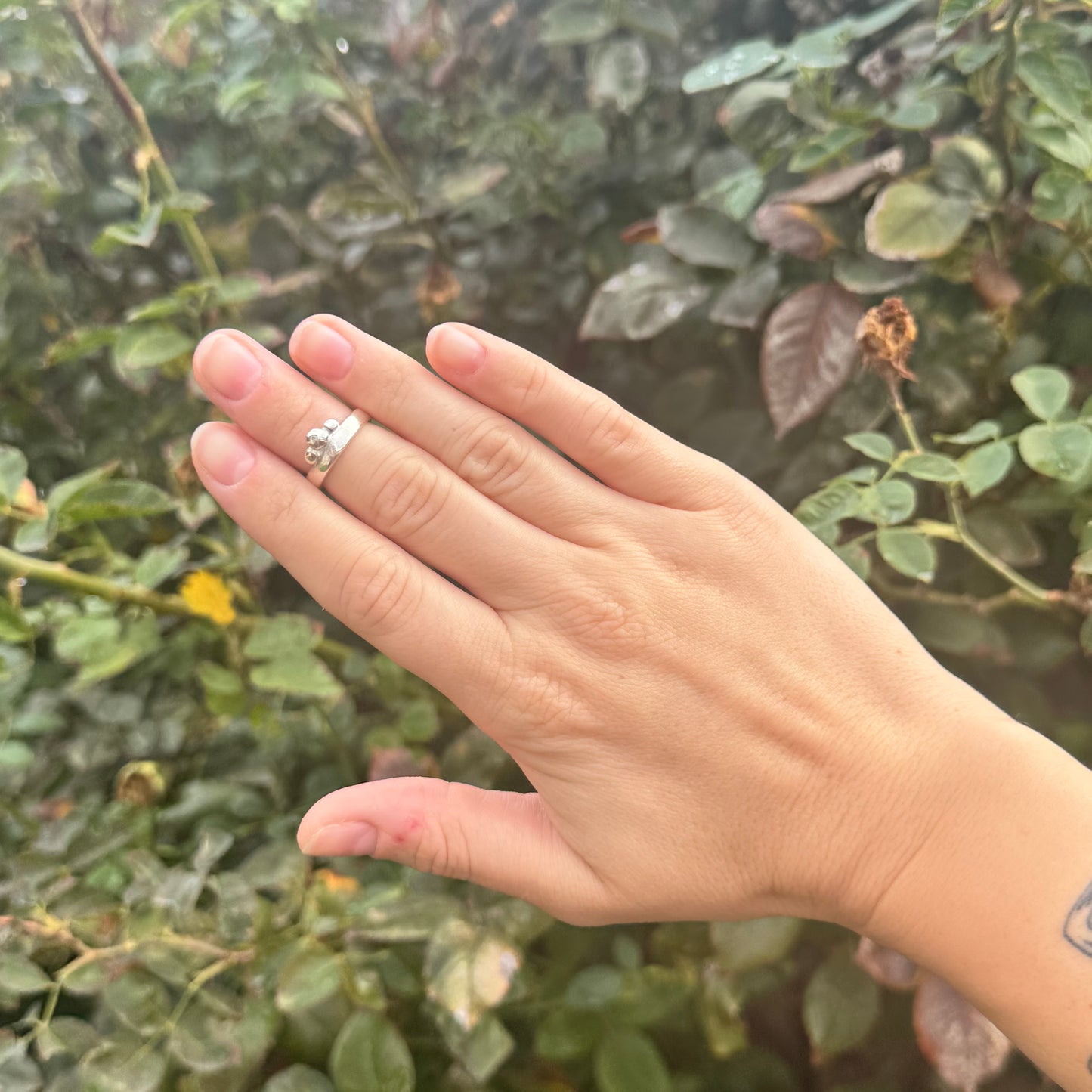 minimal 3 dot stacking ring