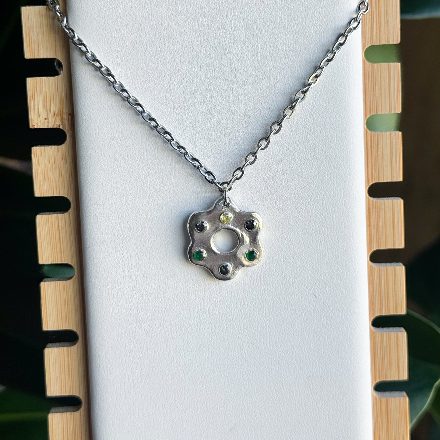 eternal bloom necklace