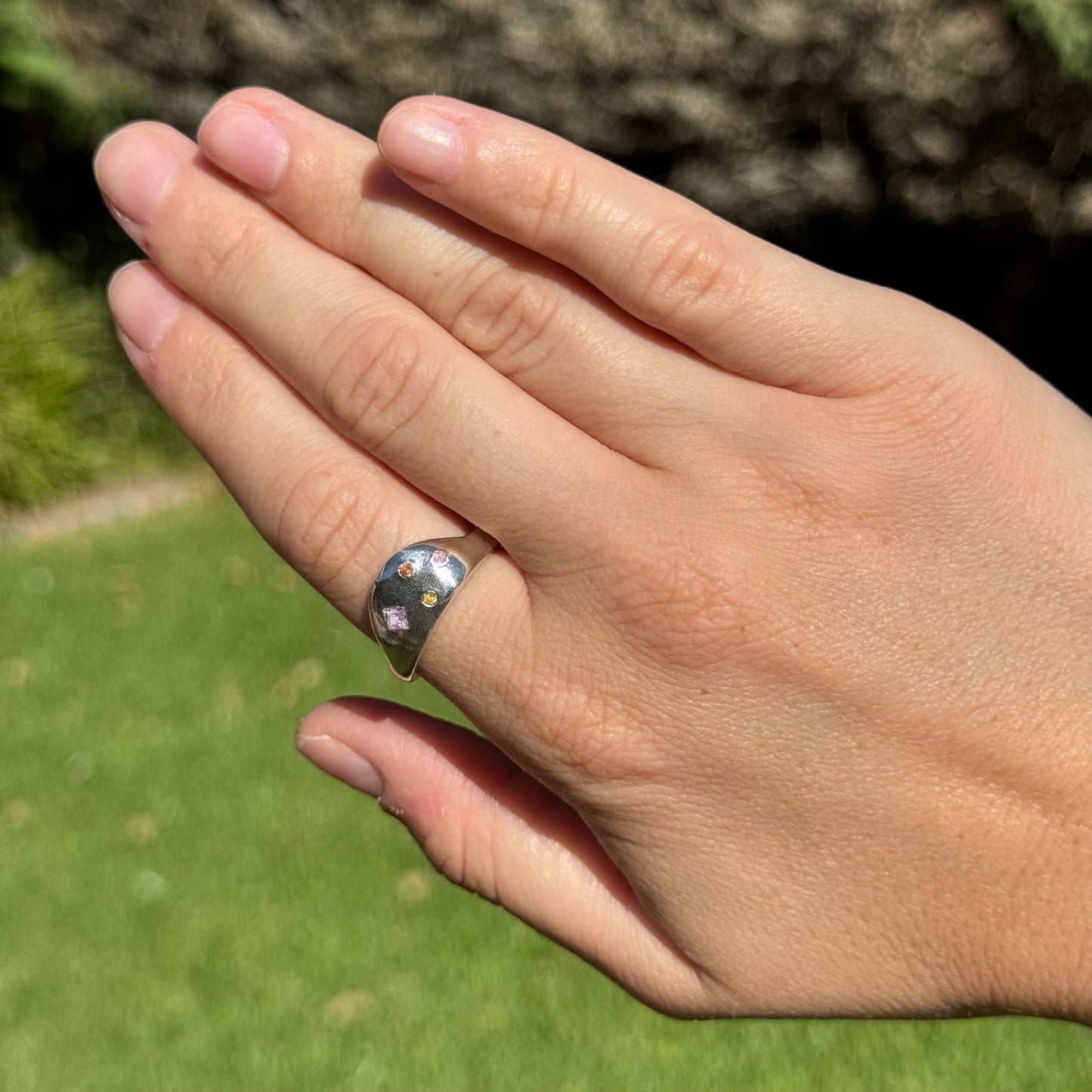 sunset signet